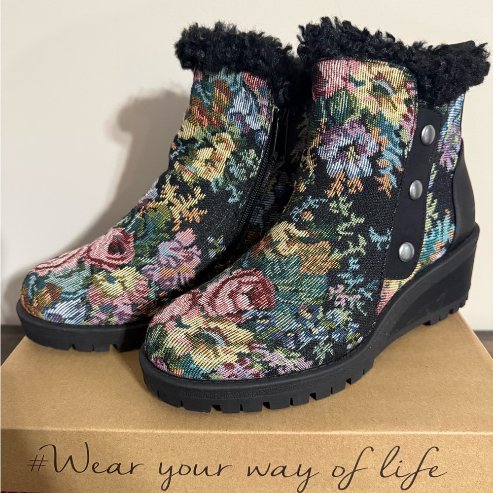 Muk Luk Norway Halden Wedge Boots